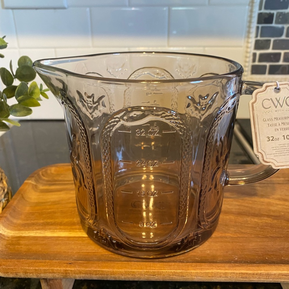 Halloween vintage spider bats CWC Glass Measuring Cup 32oz